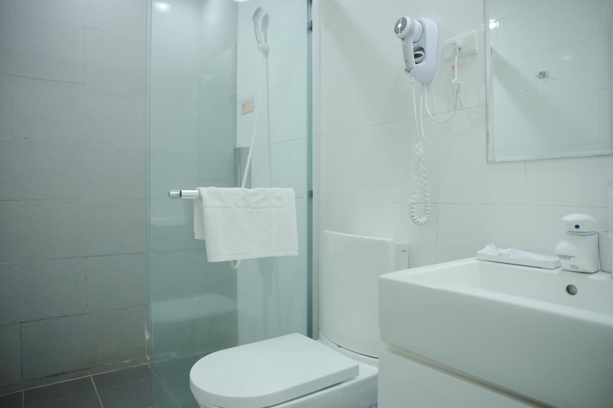 823 Tourist Hotel Jinhu Exterior foto